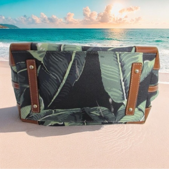 Dooney & Bourke Green Leaf Montego Limited Edition Collection Tote EUC - Picture 4 of 12